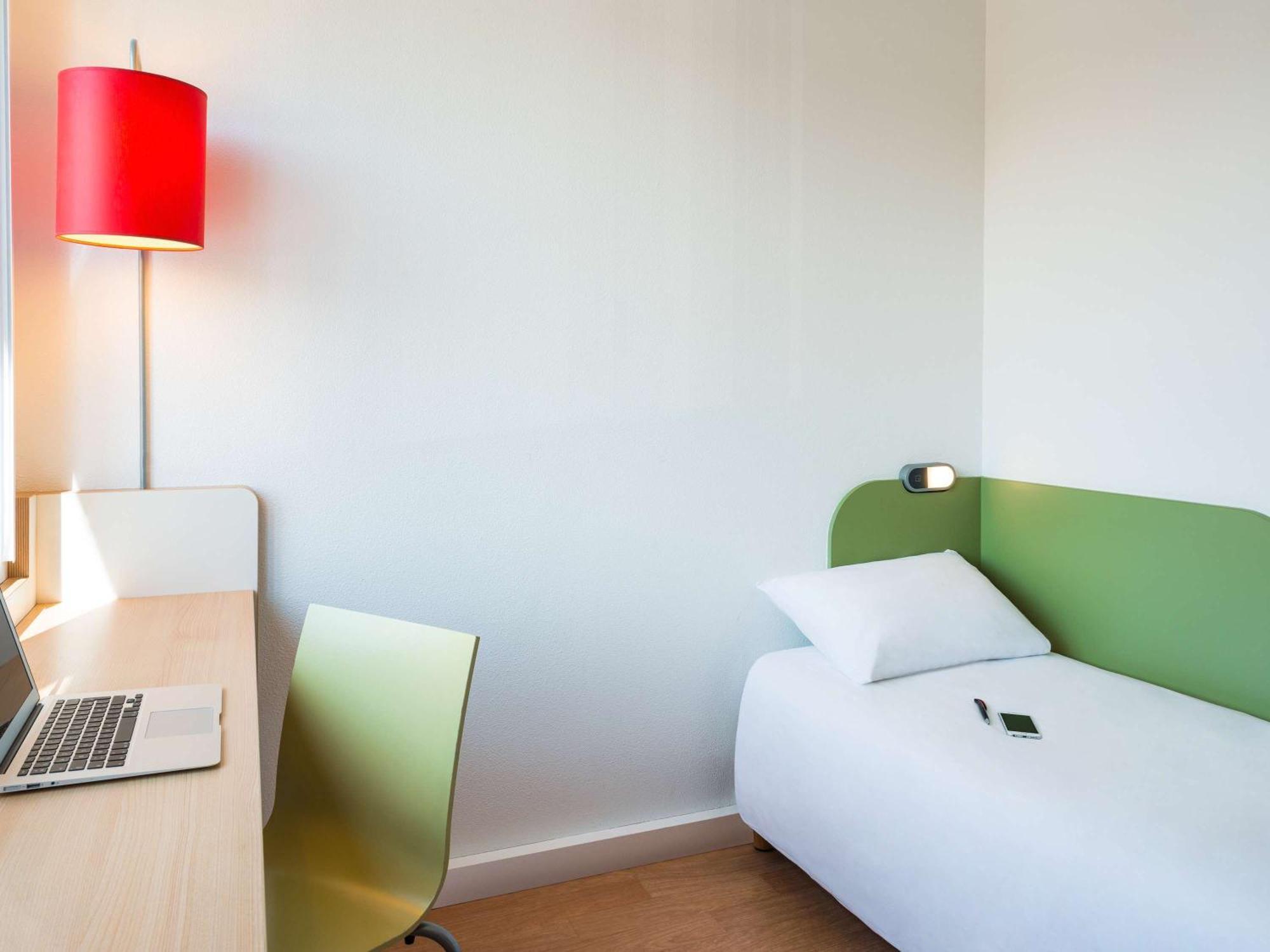 Ibis Budget Lyon Centre - Gare Part Dieu Экстерьер фото